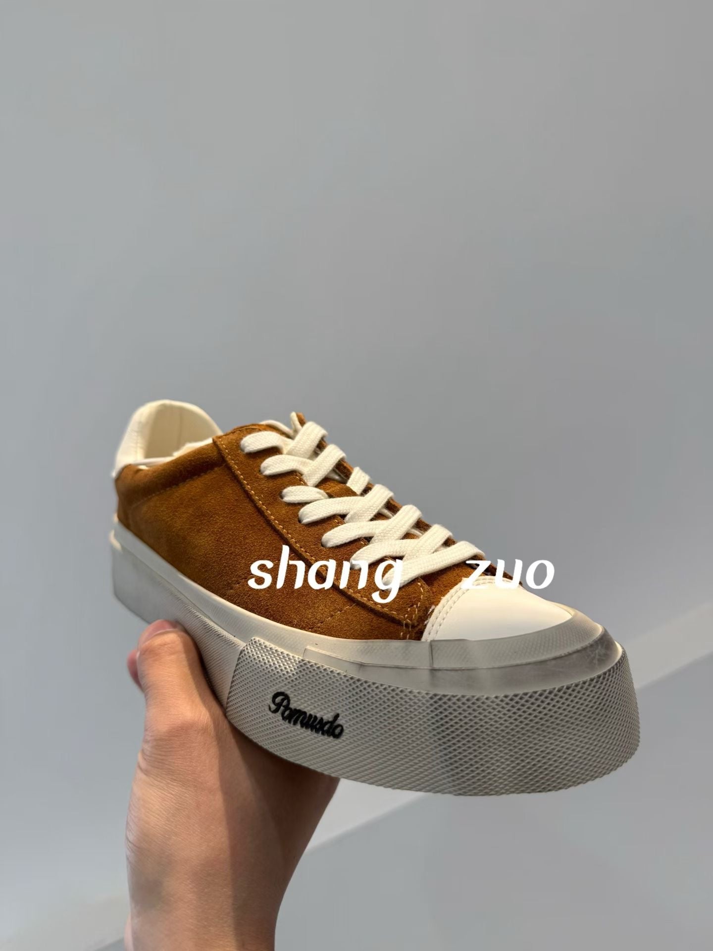 FlexRun Sport Sneakers